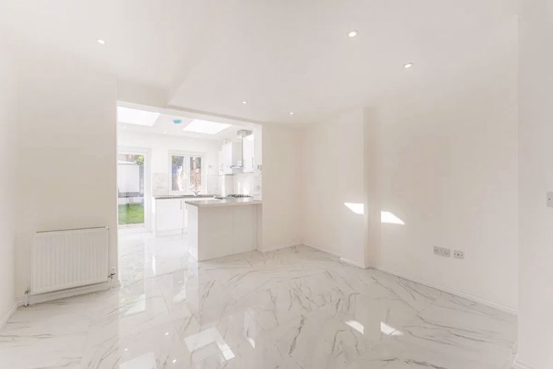 Photo 6- click for photo gallery